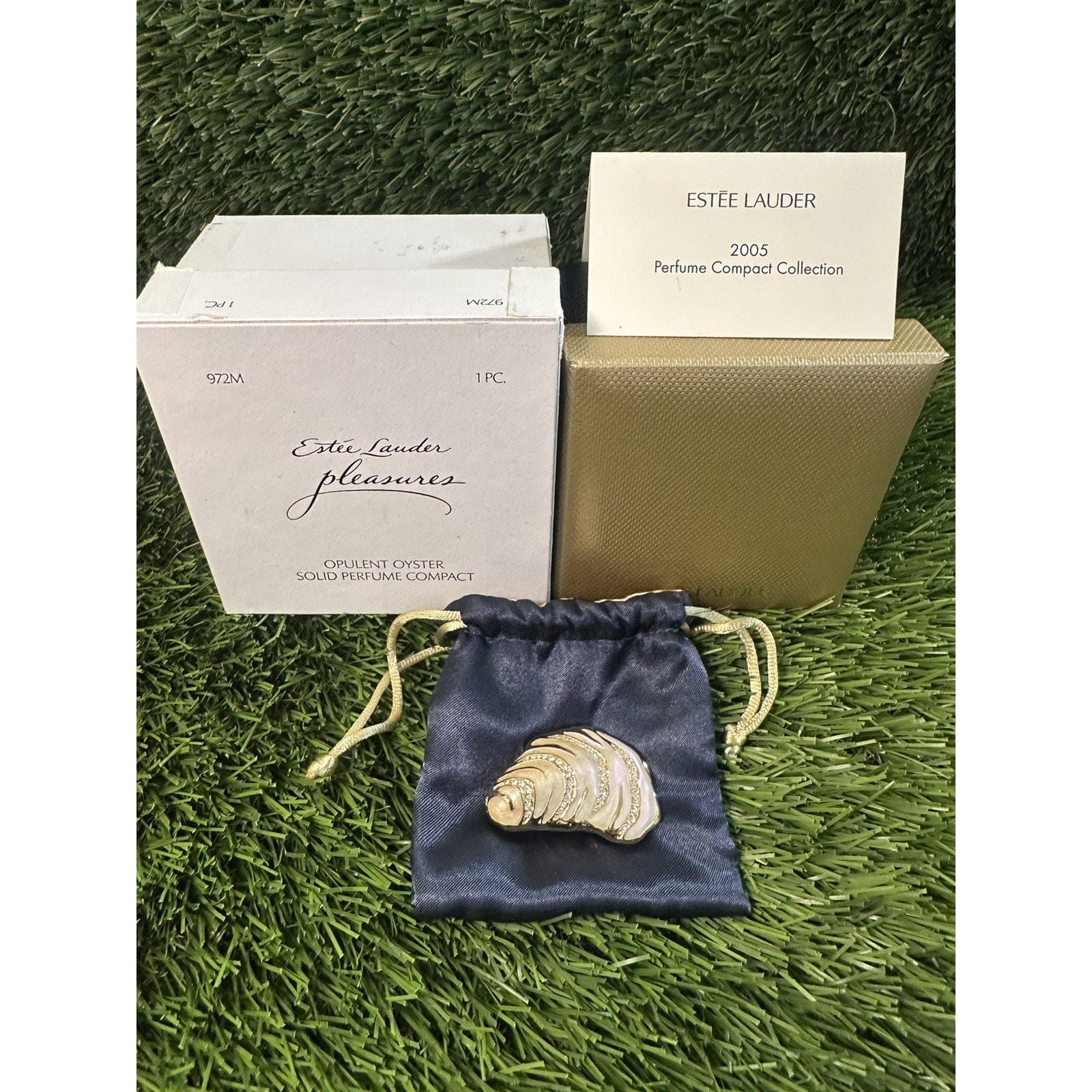 2005 Estee Lauder Limited Edition Opulent Oyster Solid Perfume Compact Boxes